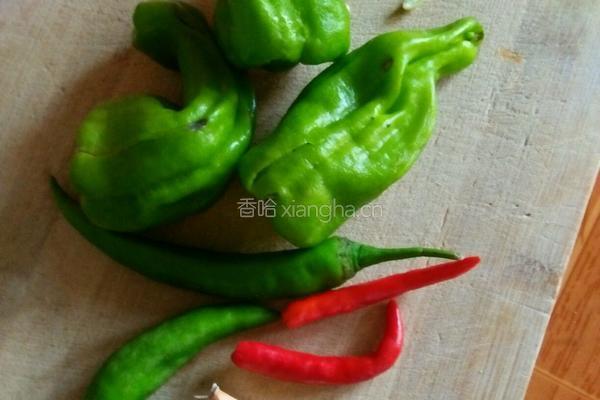 肉片炒长豆的做法图解2
