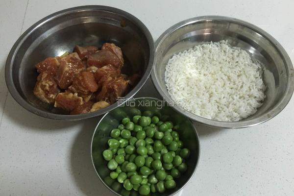 排骨糯米饭的做法图解3