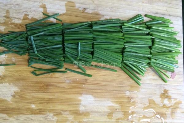 韭菜苔炒肉的做法图解4