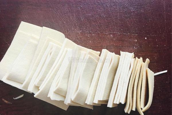 焖牛腩（豆芽百叶版）的做法图解5