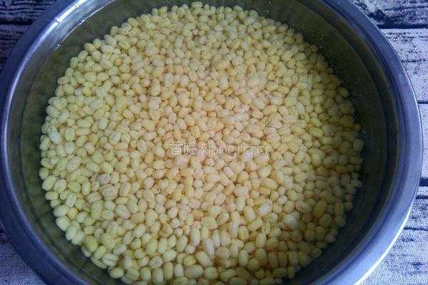蔓越莓绿豆月饼的做法图解1