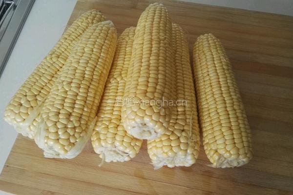 玉米糊菜叶粥的做法图解1