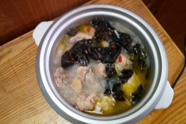 木耳鸡汤的做法图解11