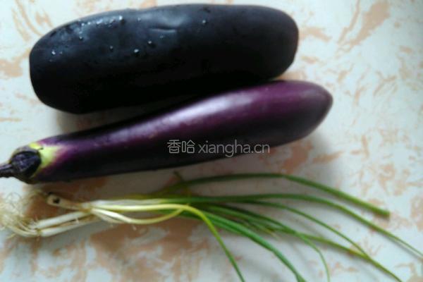 素烧茄子的做法图解1