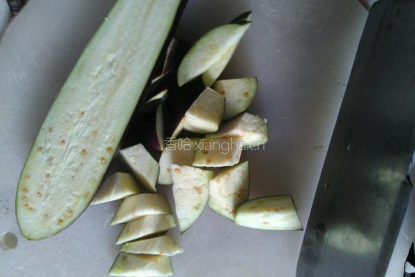 素烧茄子的做法图解2