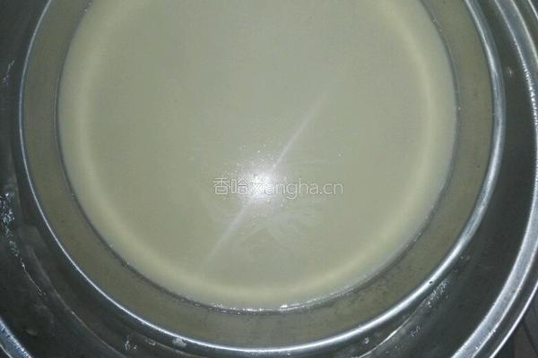 椰汁千层马蹄糕的做法图解2