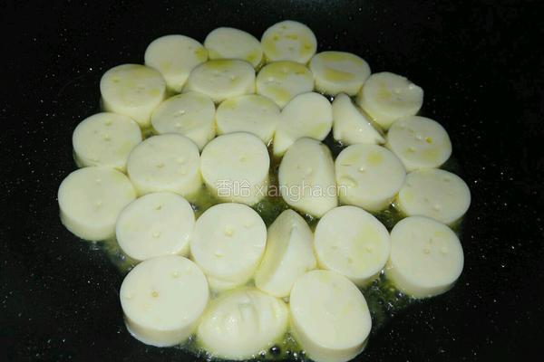 煎焖内酯豆腐的做法图解4