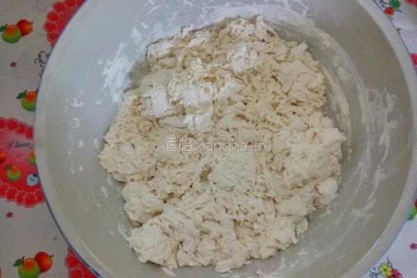 芹菜木耳鸡蛋素包的做法图解1