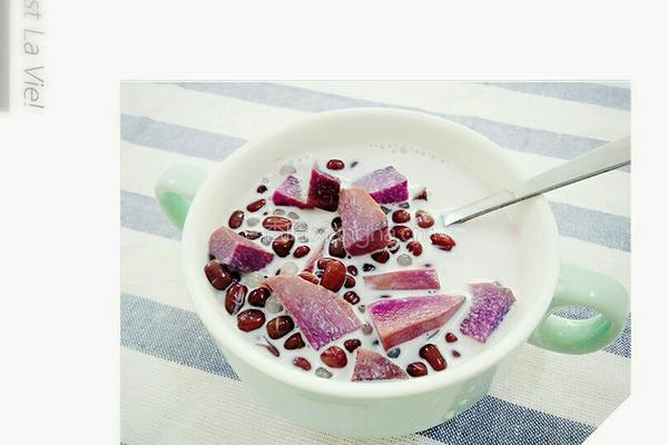 红豆板薯西米露