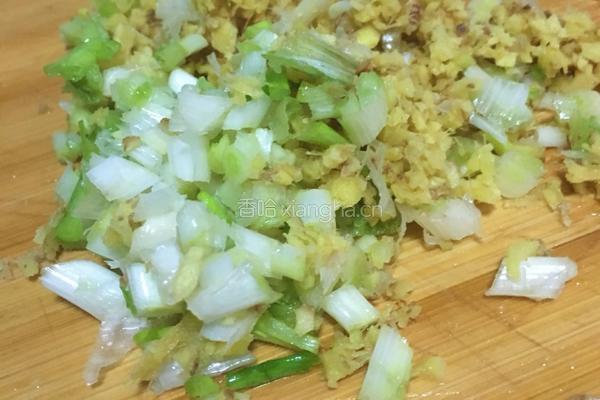 粉蒸麻辣牛肉（排骨）的做法图解1