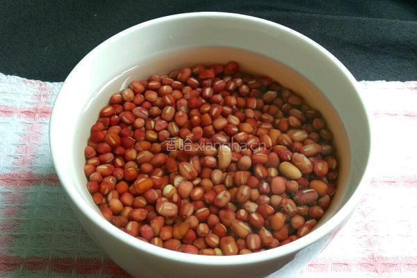 红豆沙的做法图解1