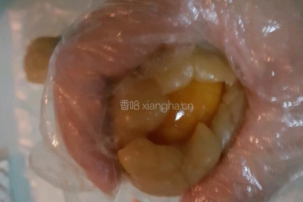 白莲蓉蛋黄月饼的做法图解8
