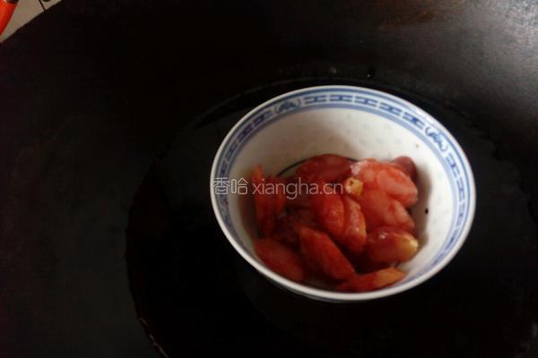 腊肠炒荷兰豆的做法图解1