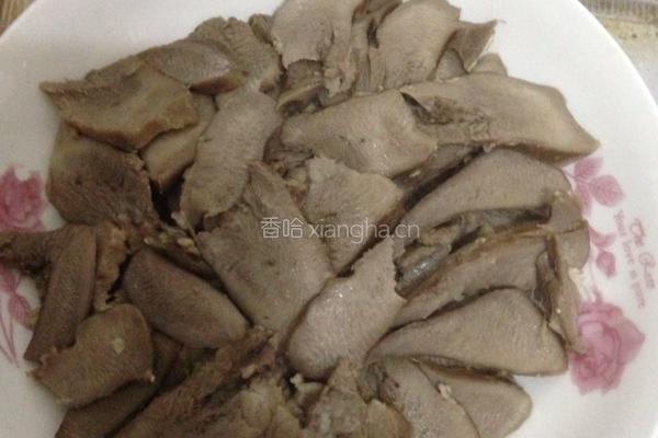 凉拌麻辣猪舌 的做法图解6