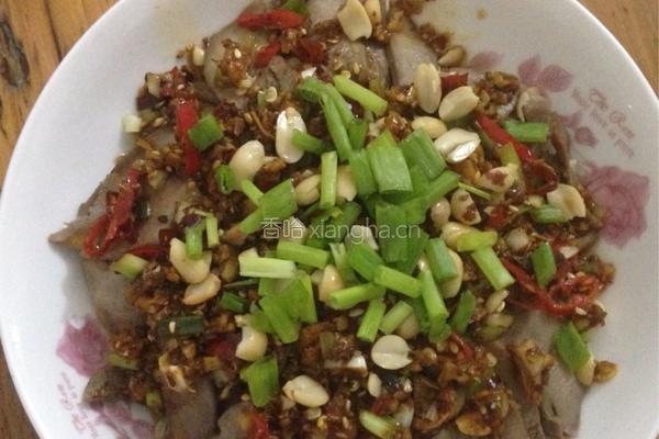 凉拌麻辣猪舌 的做法图解10