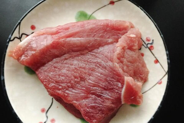 黄瓜炒肉的做法图解1