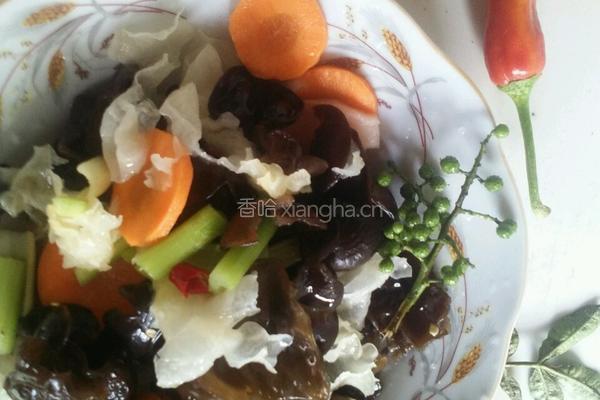 酸辣凉拌双耳的做法图解8