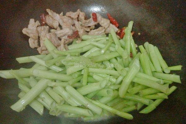 空心菜杆炒肉的做法图解7