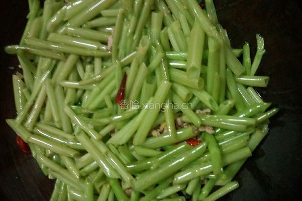 空心菜杆炒肉的做法图解8