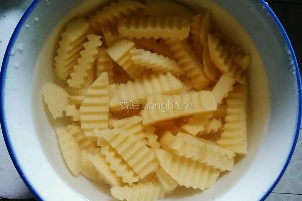 韩式油炸狼牙土豆的做法图解2