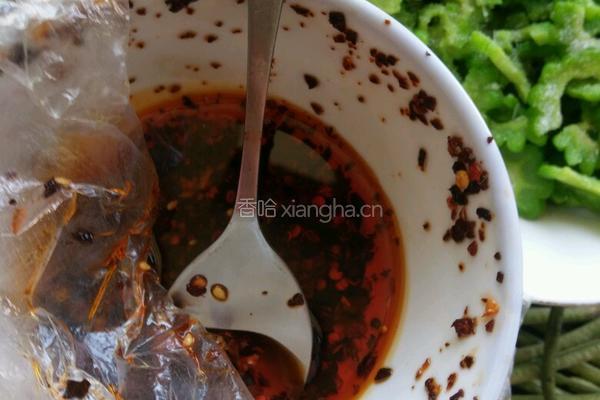 凉拌苦瓜的做法图解5