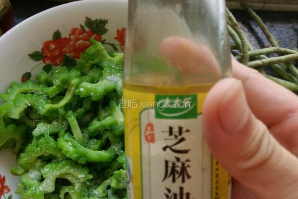 凉拌苦瓜的做法图解7