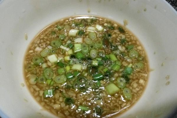 糖醋带鱼的做法图解2