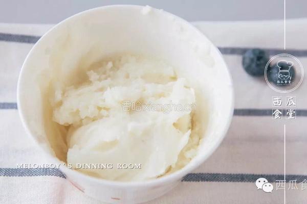 蓝莓山药小花的做法图解3