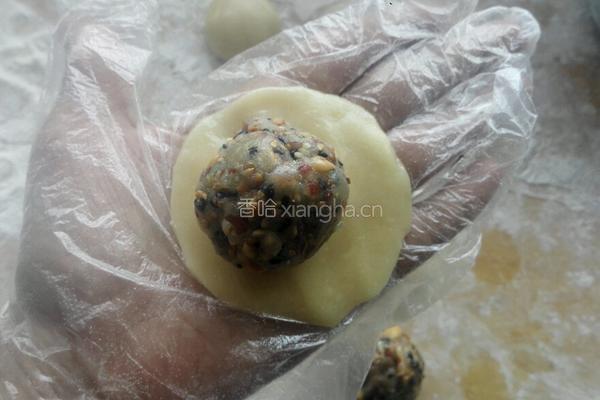 广式五仁月饼的做法图解11
