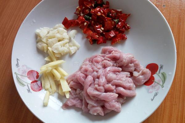 干蕨菜炒肉丝的做法图解5