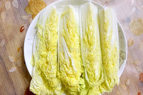 蒜蓉粉丝蒸娃娃菜的做法图解4