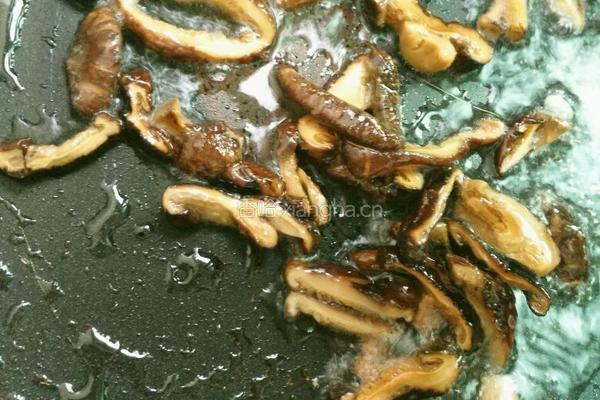 火腿鸡蛋炒饭的做法图解10