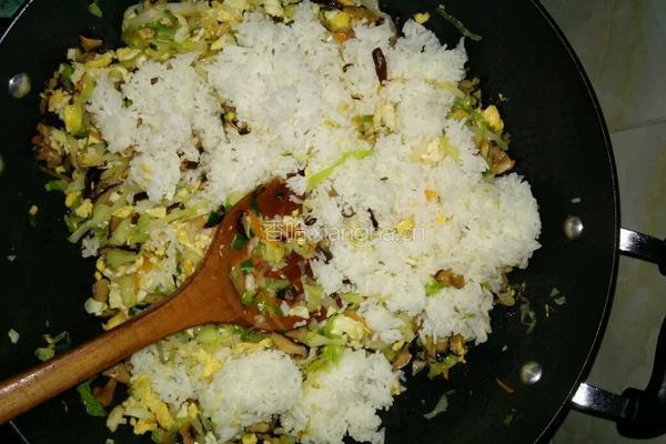 黄金炒饭的做法图解6