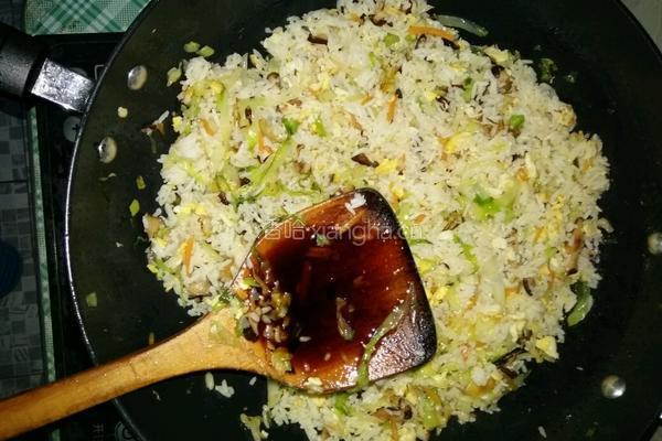 黄金炒饭的做法图解7