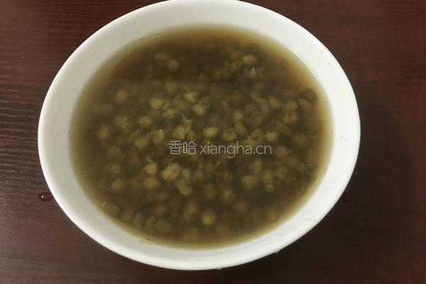 青椒炒鸡肉的做法图解3