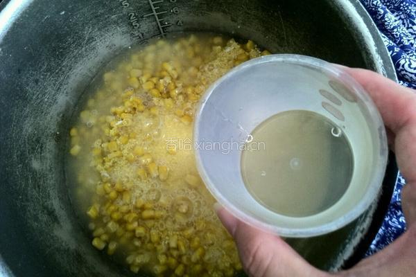 玉米粒小米饭的做法图解3