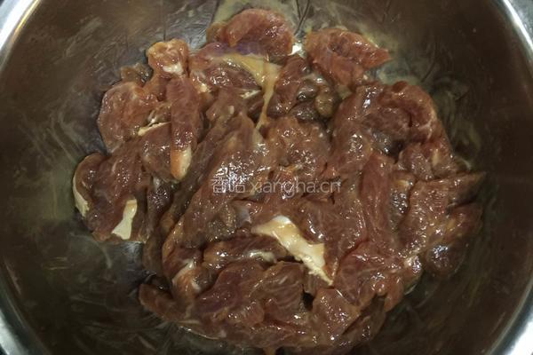 彩椒炒牛肉的做法图解3