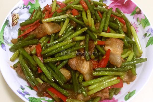 蒜苗炒肉的做法图解6
