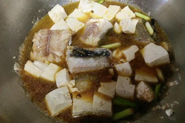 鳕鱼炖豆腐的做法图解7