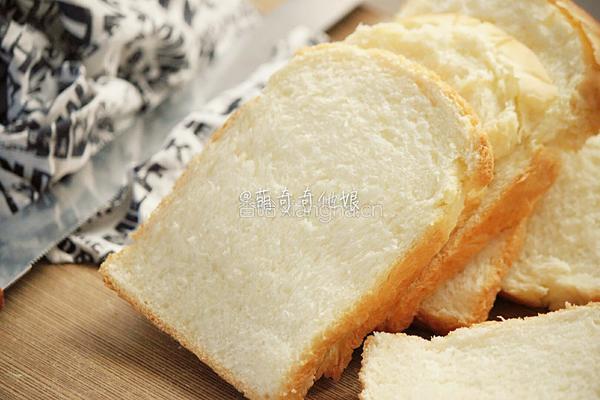 蛋黄土司（冷藏中种法）的做法图解1