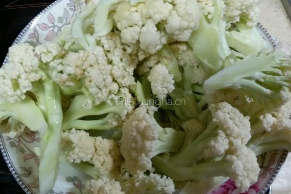 红烧菜花的做法图解1