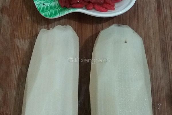 莲藕排骨汤的做法图解2