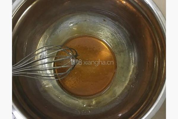 莲蓉蛋黄月饼的做法图解4