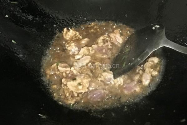 浇肉西兰花的做法图解4