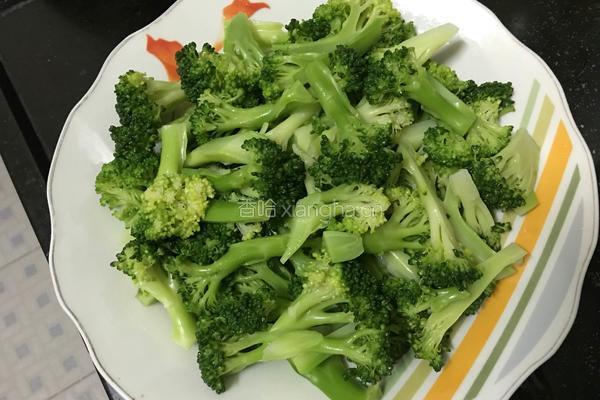 浇肉西兰花的做法图解5