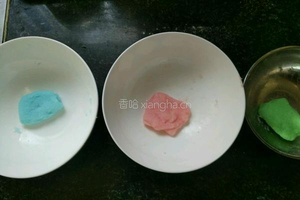 彩色冰皮月饼的做法图解3