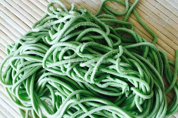 彩色蔬菜面的做法图解5