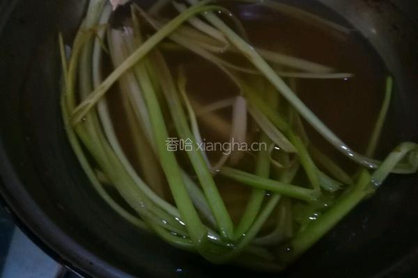 凉拌花生的做法图解3