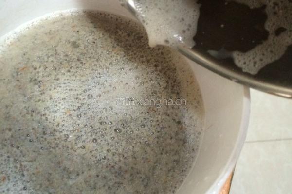 黑豆花生豆浆的做法图解5