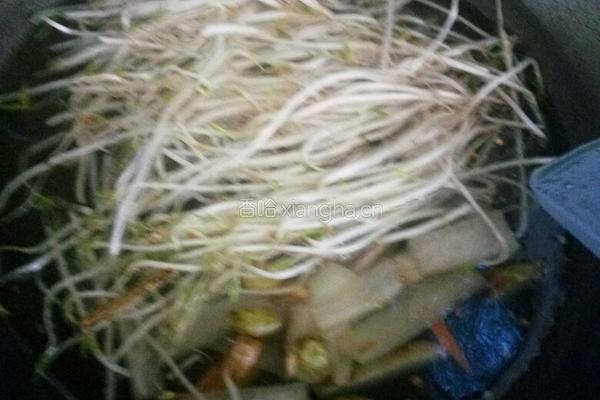 泡椒酸萝卜牛肉片的做法图解5